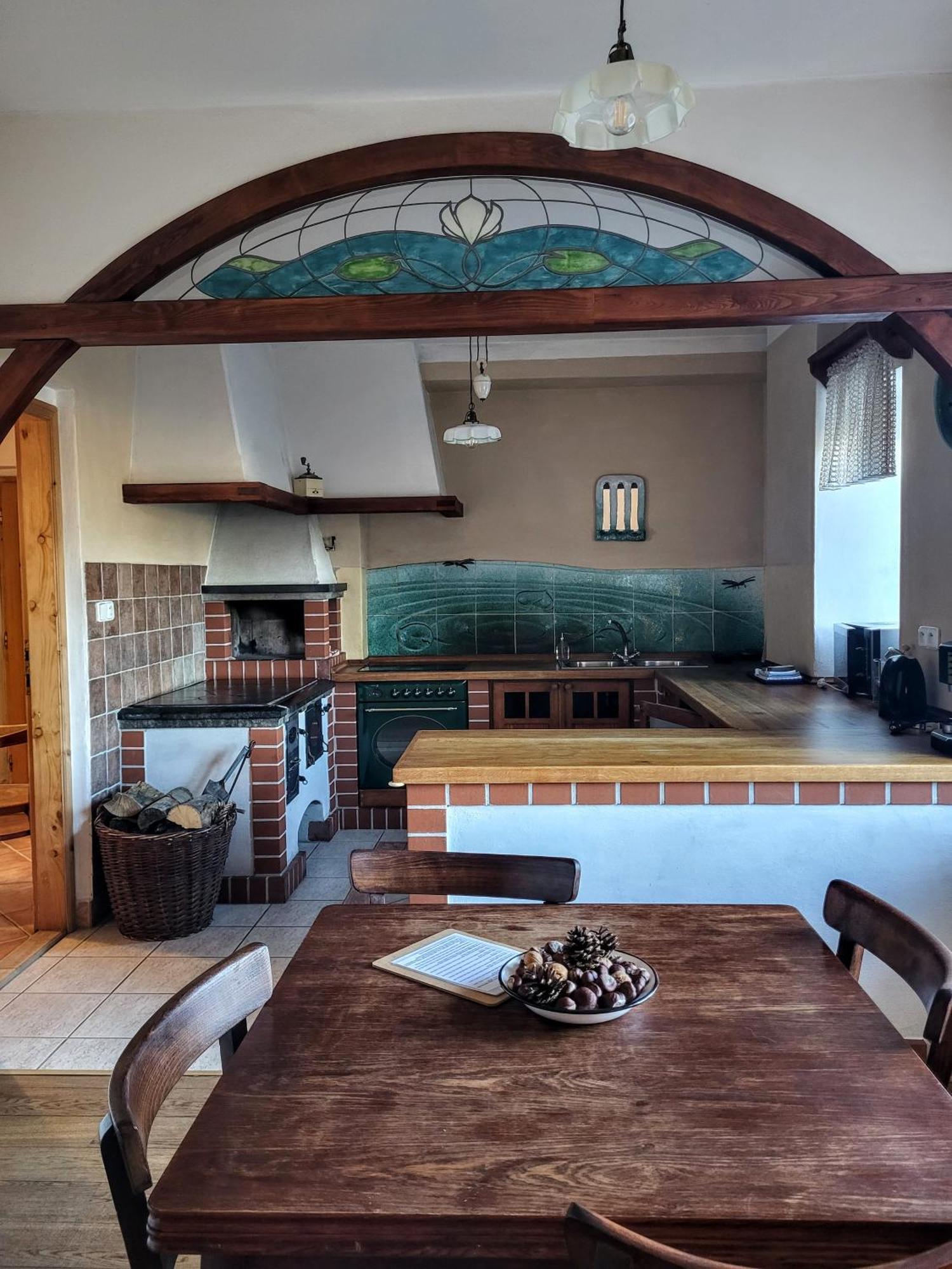Apartmany Cerveny Dvur Chvalšiny エクステリア 写真